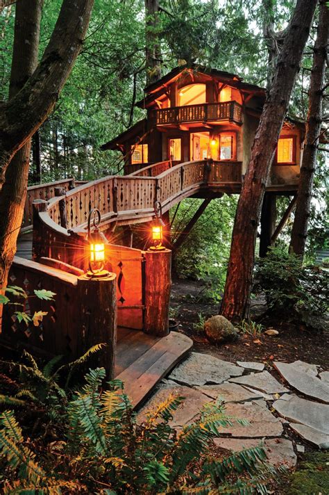 Tree House Dreams: Exploring the World's Most Enchanting Tree House Villages